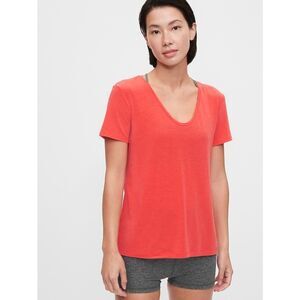 NEW Gap Fit Breathe Red Tee